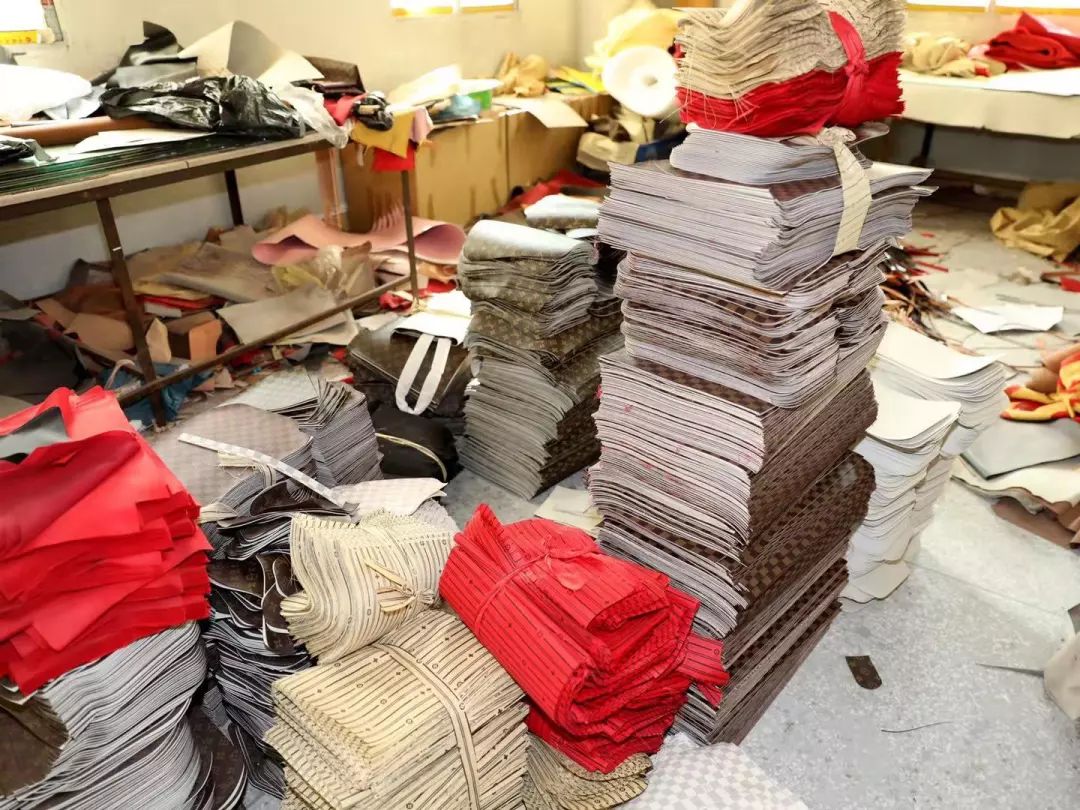 burberry围巾是什么档次,淘宝上1000多的burberry围巾