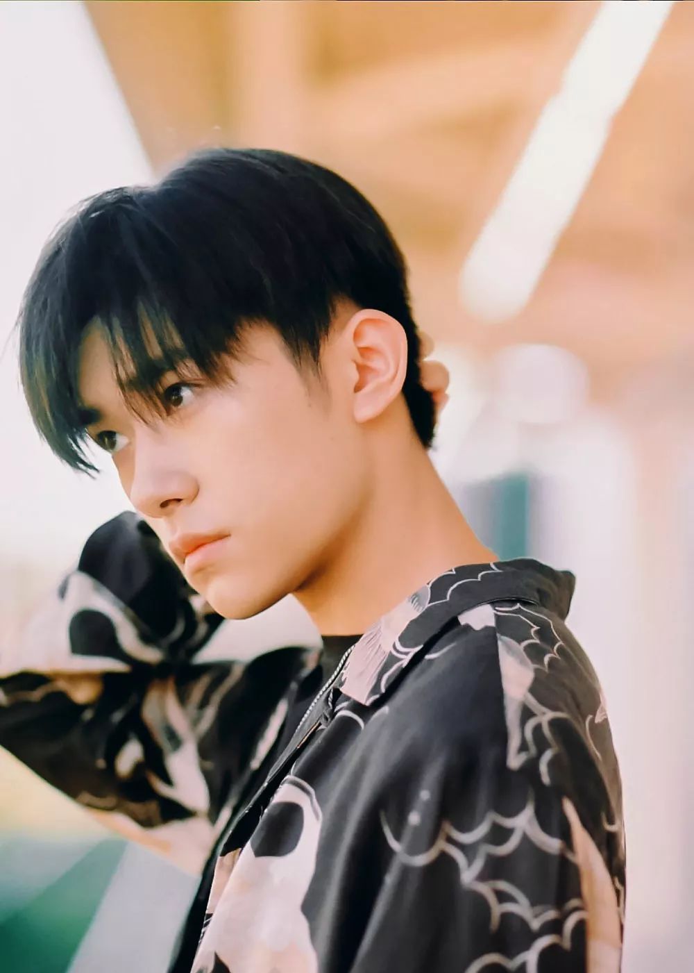 爱王俊凯易烊千玺王源,为什么大家都喜欢易烊千玺