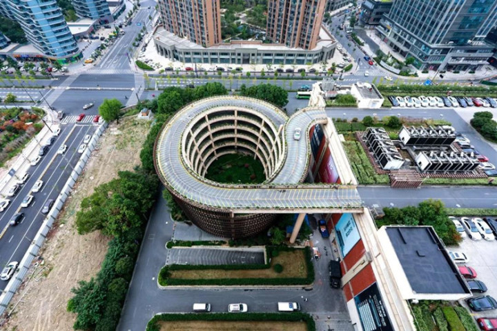 报告！杭州又发现一条舒适的屋顶跑道！杭州的大楼屋顶里，还藏着哪些秘密？