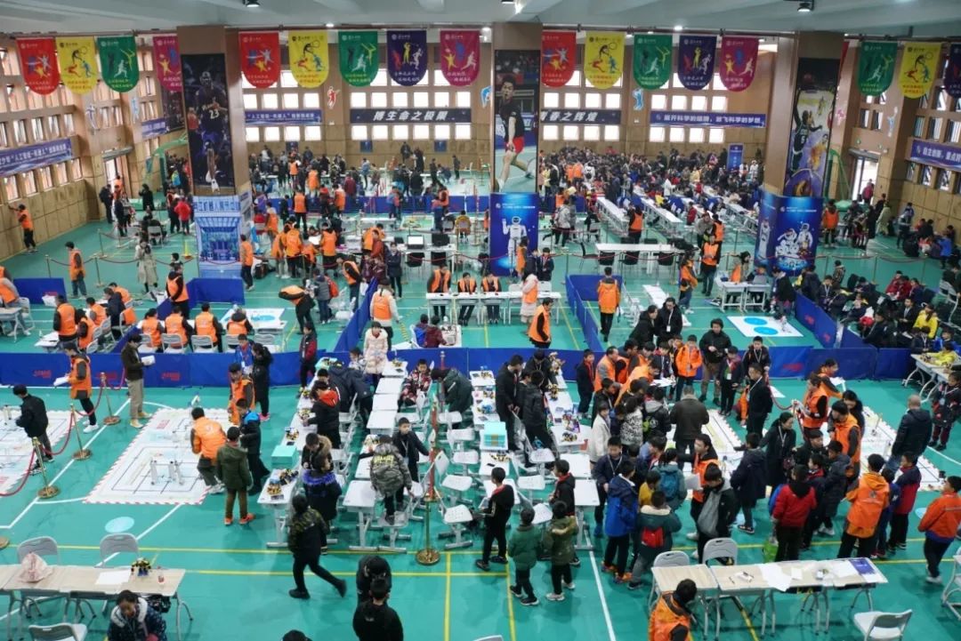 【智汇】来两江新区，看机器人大赛