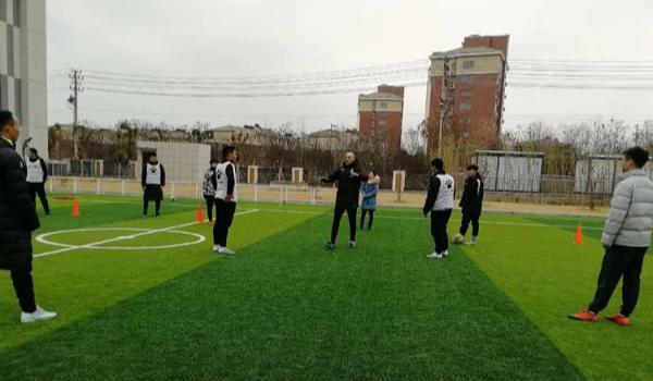 零下一度中绽放热度——记宿豫区校园足球教练员第四次集中培训活动