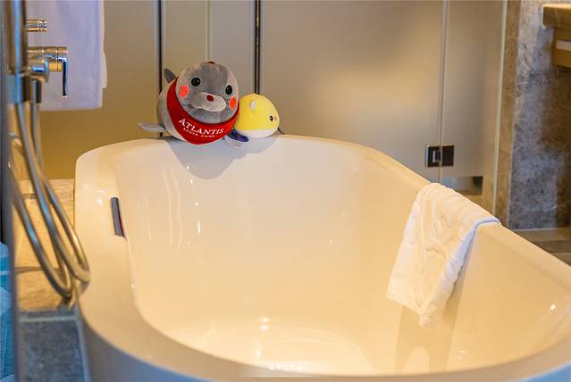 三亚旅行住哪个湾比较好,三亚旅行攻略酒店推荐