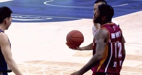 大哥你的笑容要溢出屏幕了，收住收住，2019搞笑体育动图集锦来了