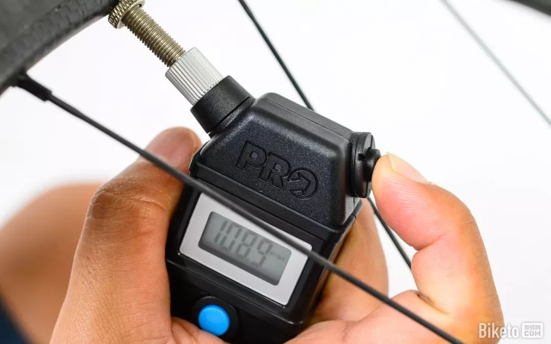 电子气压计正确使用方法,便携气压计