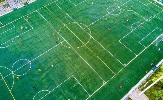 漯河哪里有露天足球场,临颍邢庄足球场