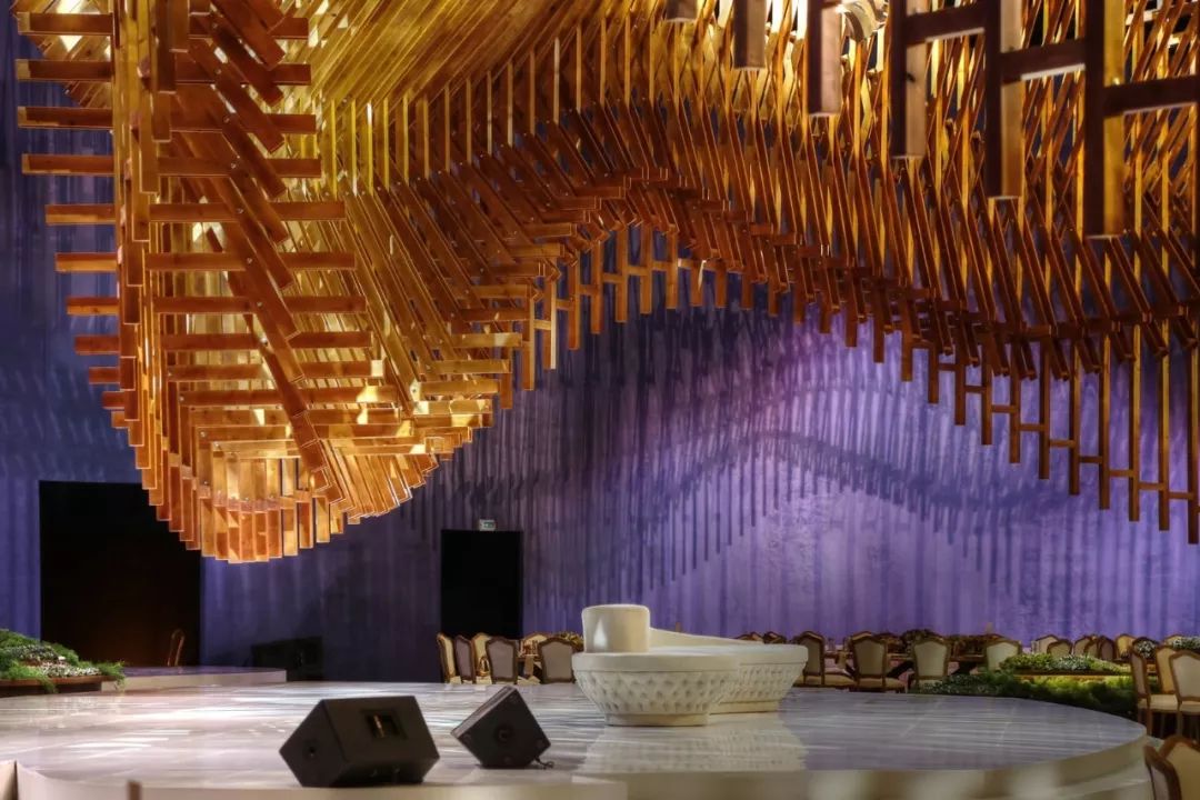 前院办婚礼后院摆酒席,这才是婚礼真正应该有的样子