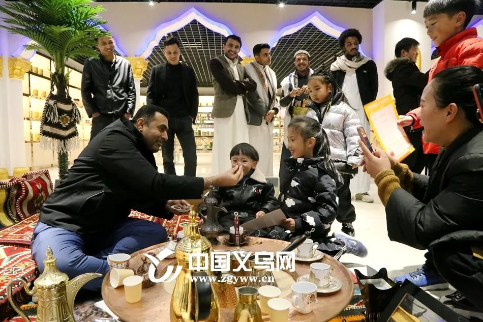 300多位义乌人去了一趟“阿拉伯”，还有些人对着神灯许愿成功