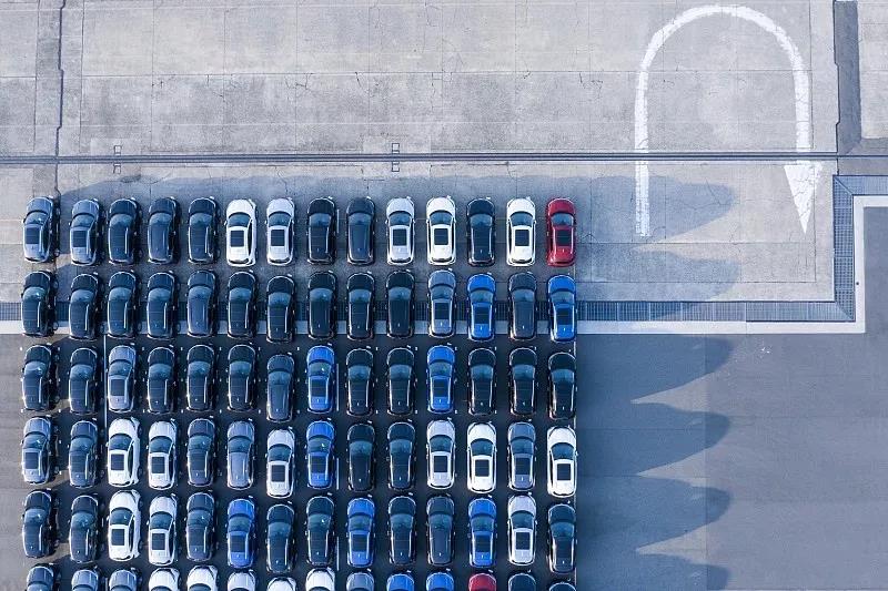 传统车企被冲击,车企该如何自救