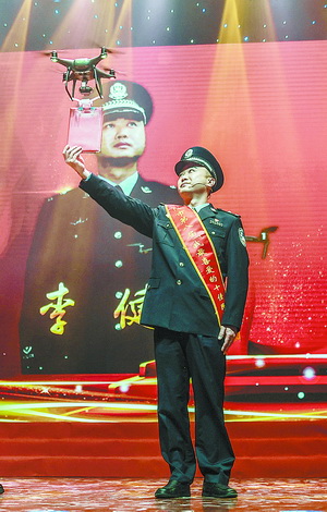 2006年厦门十佳民警,十大我最喜爱的人民警察