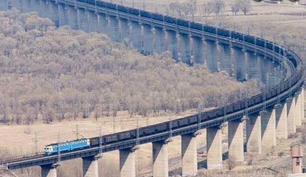 京张铁路百年变迁见证视频,百年党史纪录片京张铁路