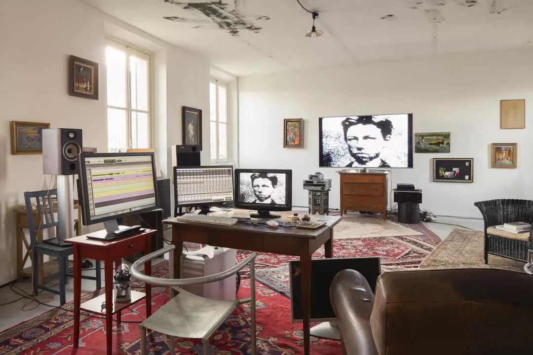 戈达尔的“俄耳甫斯工作室”，《影像之书》在这里诞生