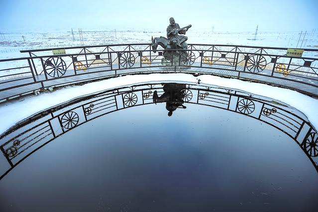 克拉玛依，我在冬季遇见你，荒野冰雪醉美是你