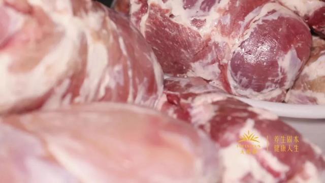 想要腌肉不发黄有什么办法,想要腊肉干得快应该怎么办