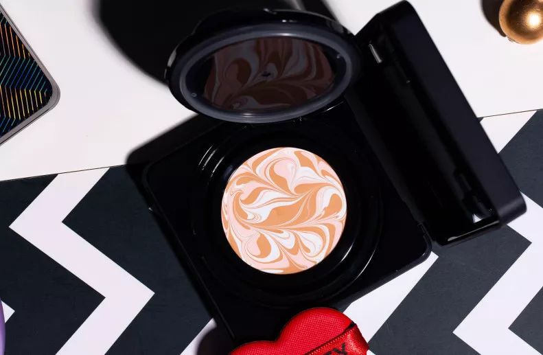 卡粉起皮怎么补救没有面霜和水乳,卡粉起皮怎么补救油皮