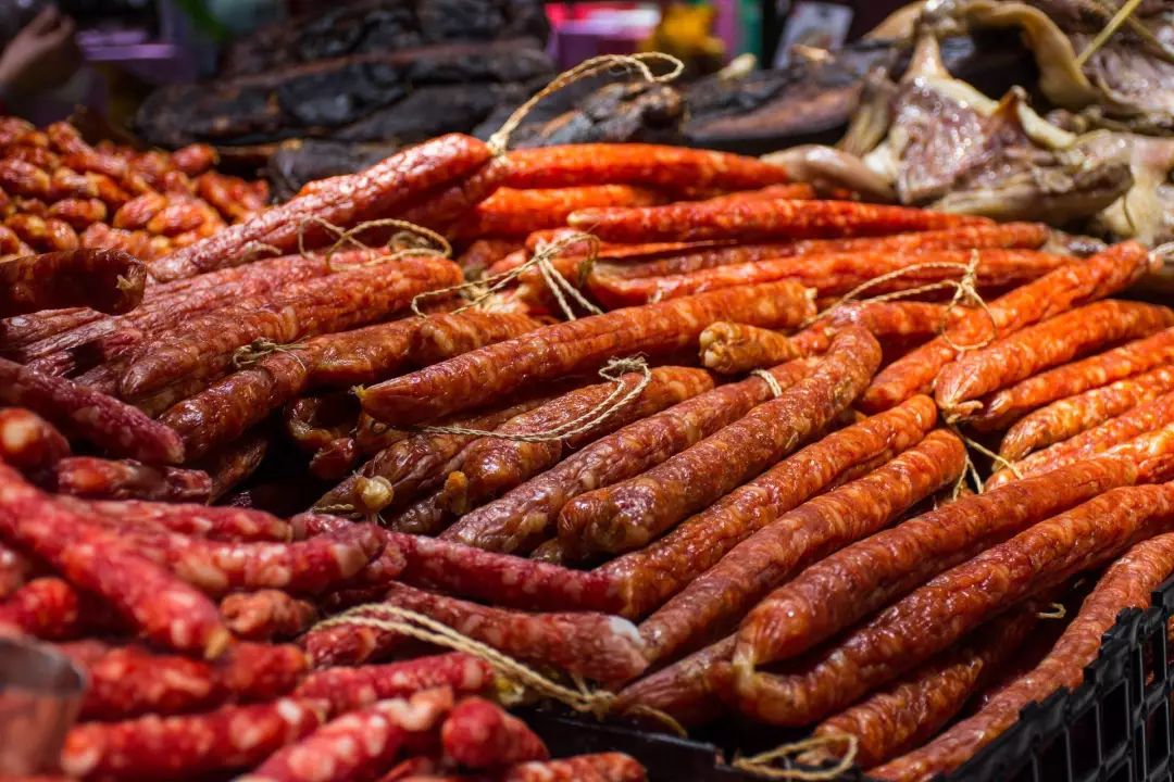 吃过10个算我输!本地人盖戳的年货清单揭秘