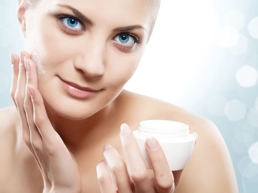 身体乳液与润肤露区别,润肤露和润肤霜有什么区别