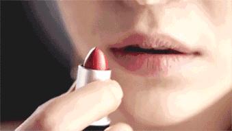 mac又纯又欲口红色号,mac粉嫩的口红色号