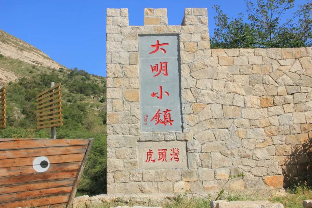 车主买了三菱劲炫，表示物有所值！操控良好的手动挡，外观前卫有格调，内饰被吐槽都不是大事儿