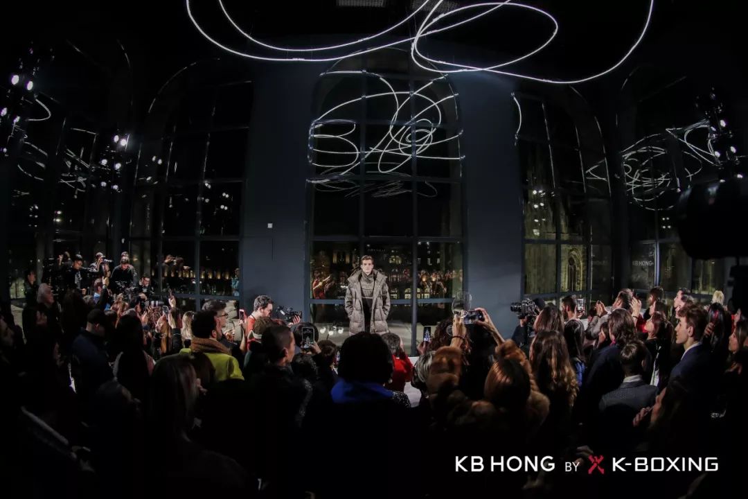 27岁律师跳槽走秀,35岁成首席男模:会穿的男人到底多有魅力?