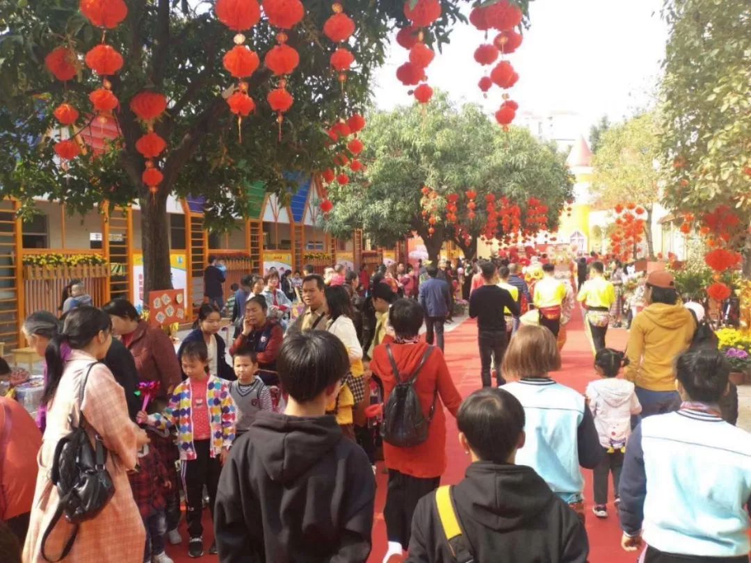 玉林新智程东方巴黎国际幼儿园,广西玉林容县灵山英豪幼儿园