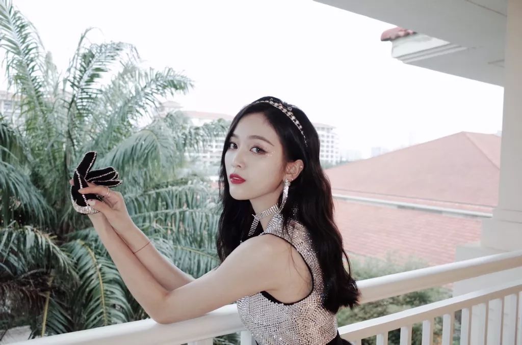 吴宣仪发型怎么剪的,吴宣仪发型图刘海