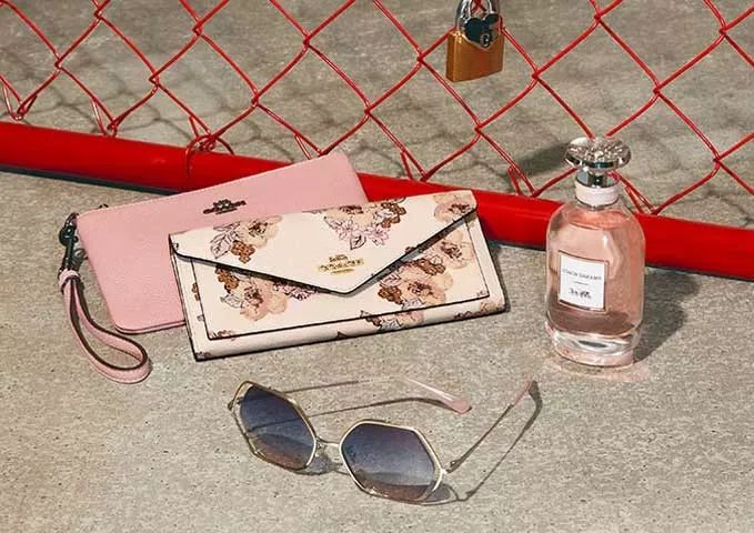 情人节除了吃饭看电影还能干嘛,情人节除了吃饭看电影还能干什么