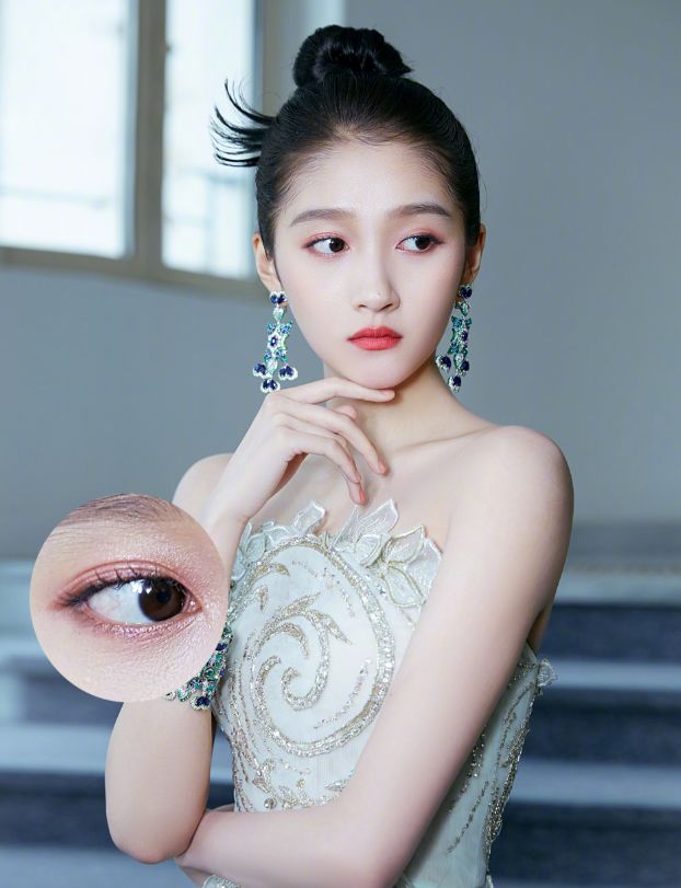 20岁女孩单眼皮眼妆教学,美少女简单眼睛画法