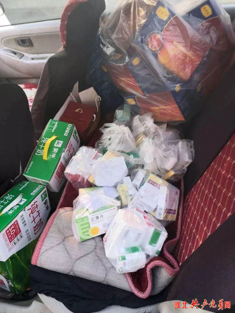 薛海超:大山里的“义务跑腿员”