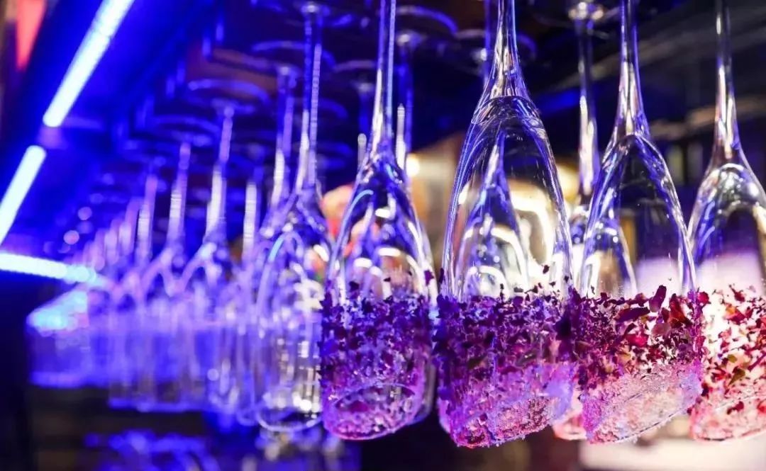 多希望睡醒一觉,多希望睡醒以后有惊喜