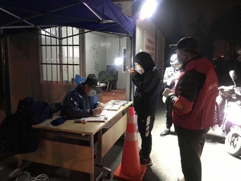 村里外来租户多，隔离病毒不隔爱！村民大姐更“霸气”：疫情不结束，房租一直免