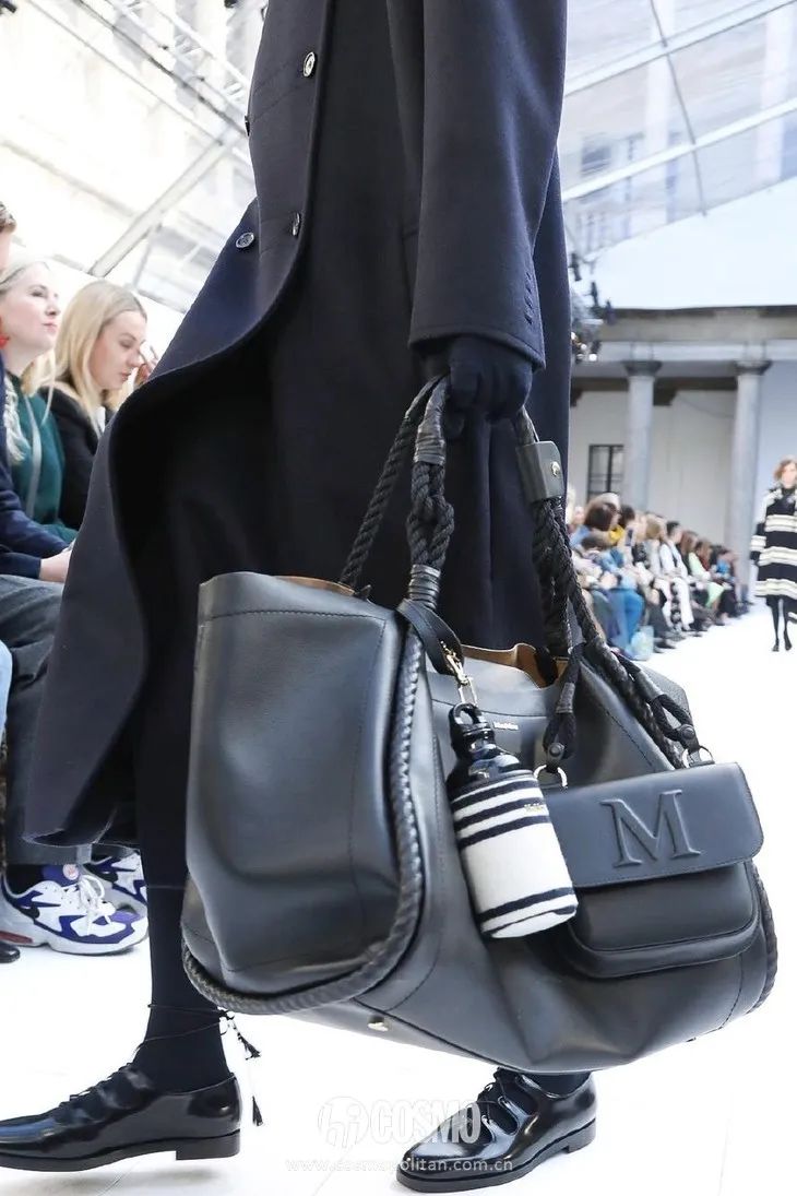 maxmara大衣,maxmara经典款大衣