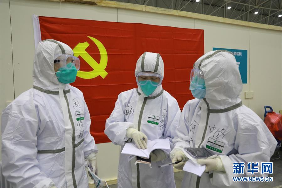 沧海横流惟英雄方显本色,沧海横流方显英雄本色朗诵