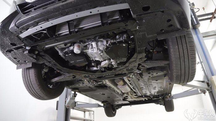 底盘装甲到底该不该买,新车有没有必要做底盘装甲呀