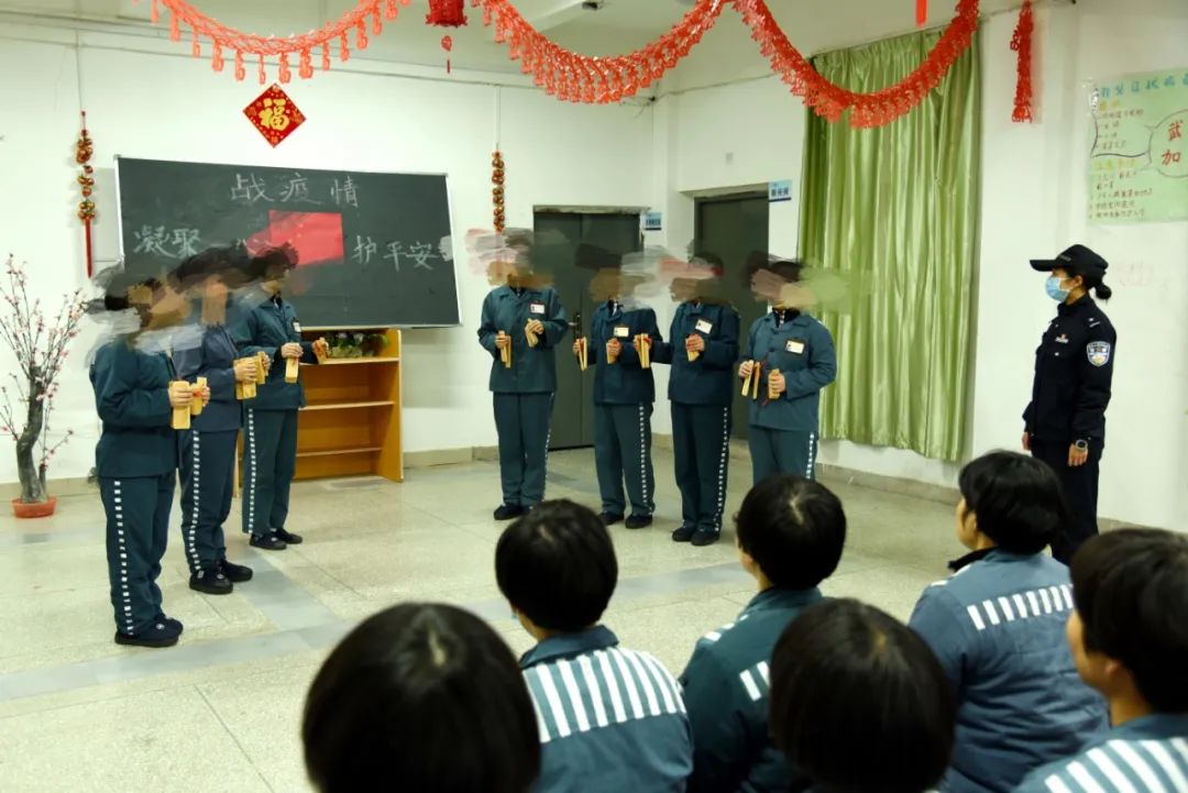 战疫里的力量,战疫前线他们用身躯筑牢防控防线