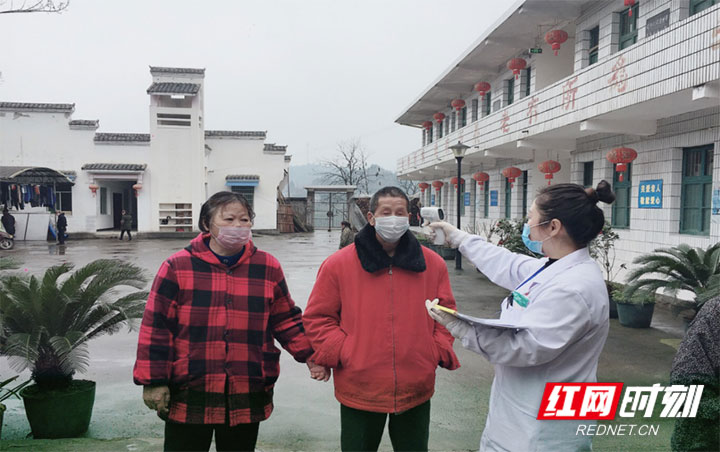 致敬战疫一线铿锵玫瑰,绽放在疫情防控战线上的铿锵玫瑰