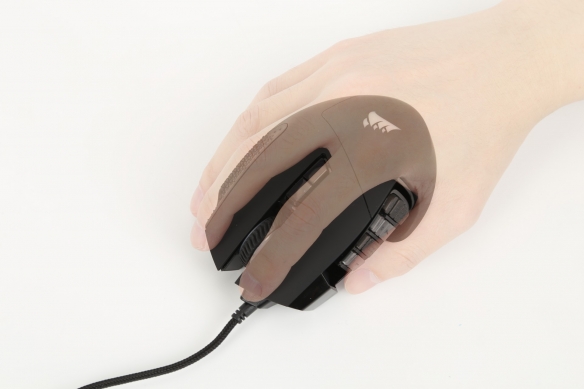 海盗船sabrergbpro游戏鼠标体验,海盗船rgb鼠标好用吗