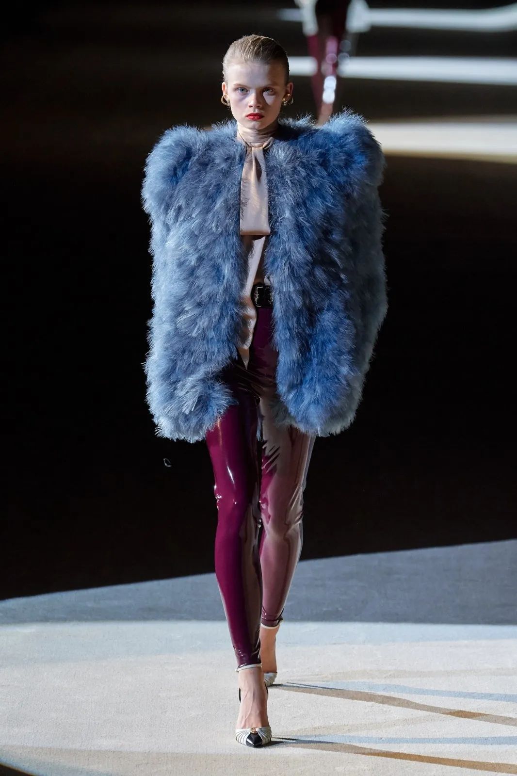 巴黎时装叫什么,什么是巴黎时装