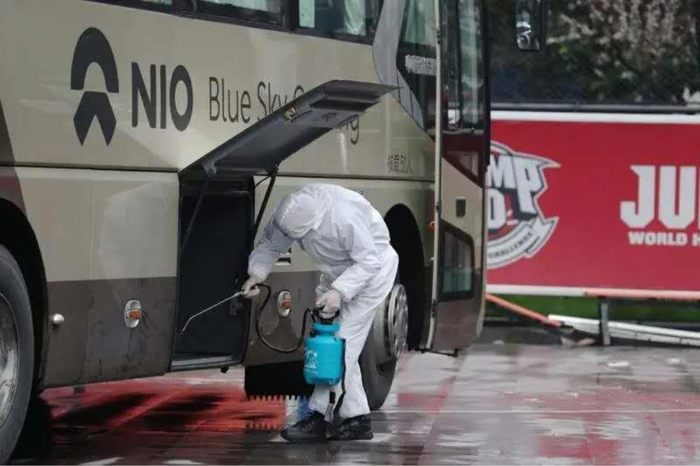 虹口足球场回沪隔离人员,虹口足球场中转站回沪