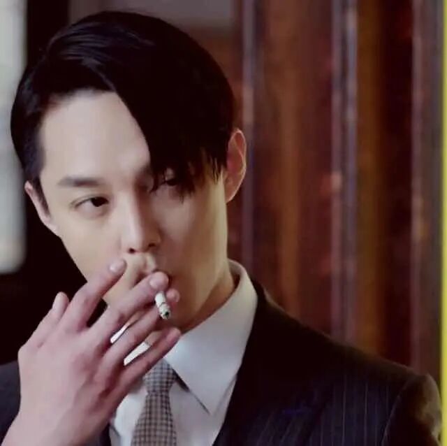 尹正鬓边不是海棠红怎样了,尹正看过鬓边不是海棠红的原著吗