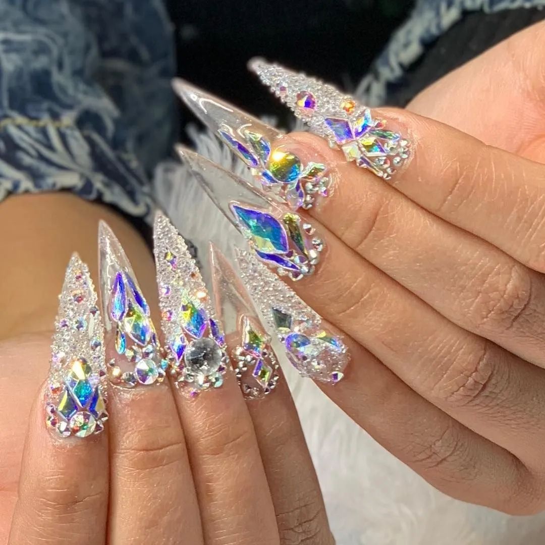 cardib亚裔美甲师,cardib的美甲师