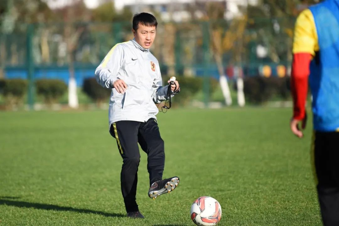 翻译哥现在的职务,翻译哥新疆队