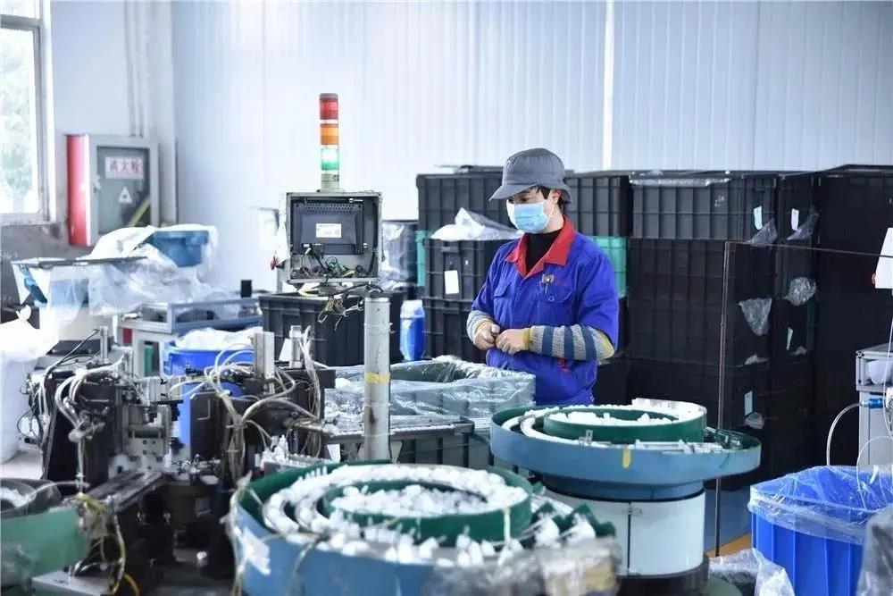 积极协调支援侨胞，精心精准助力侨企——苏侨同心共抗疫情