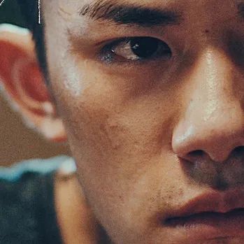 全世界都在吃“四鸭cp”的瓜，而我只关心弟弟的毛孔粗大...