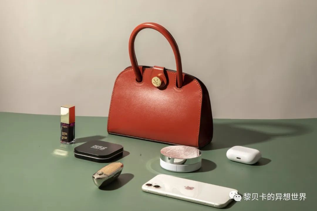 一年四季都可以背的包包性价比高,这9款包包每次背都被人说很好看