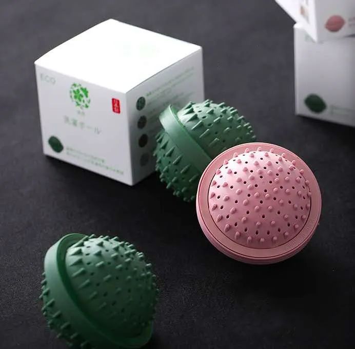 一款被疫情所误的“黑科技”洗衣球正在团购，价格不到原价的三分之二，可以免放洗衣液用三年