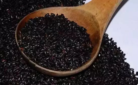 十种最佳降糖食物燕麦怎么选,专家推荐了降糖食谱