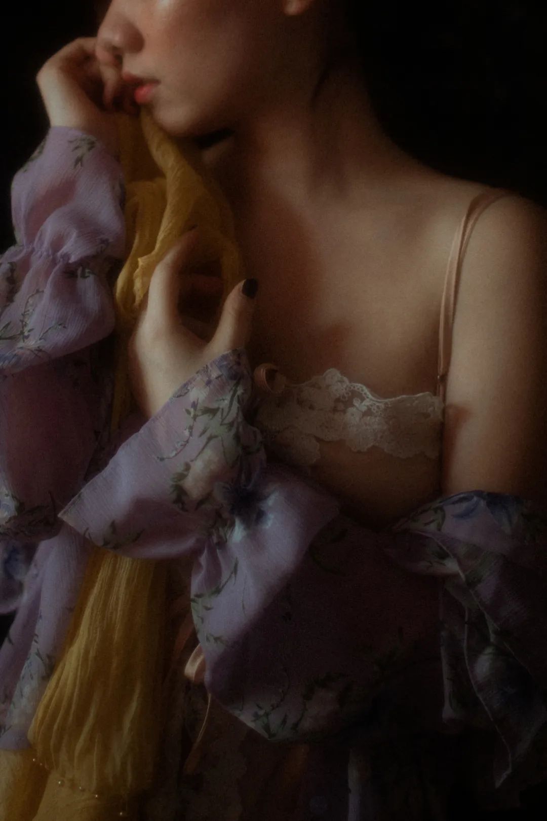 摄影师拍摄小道具,摄影师拍摄道具视频