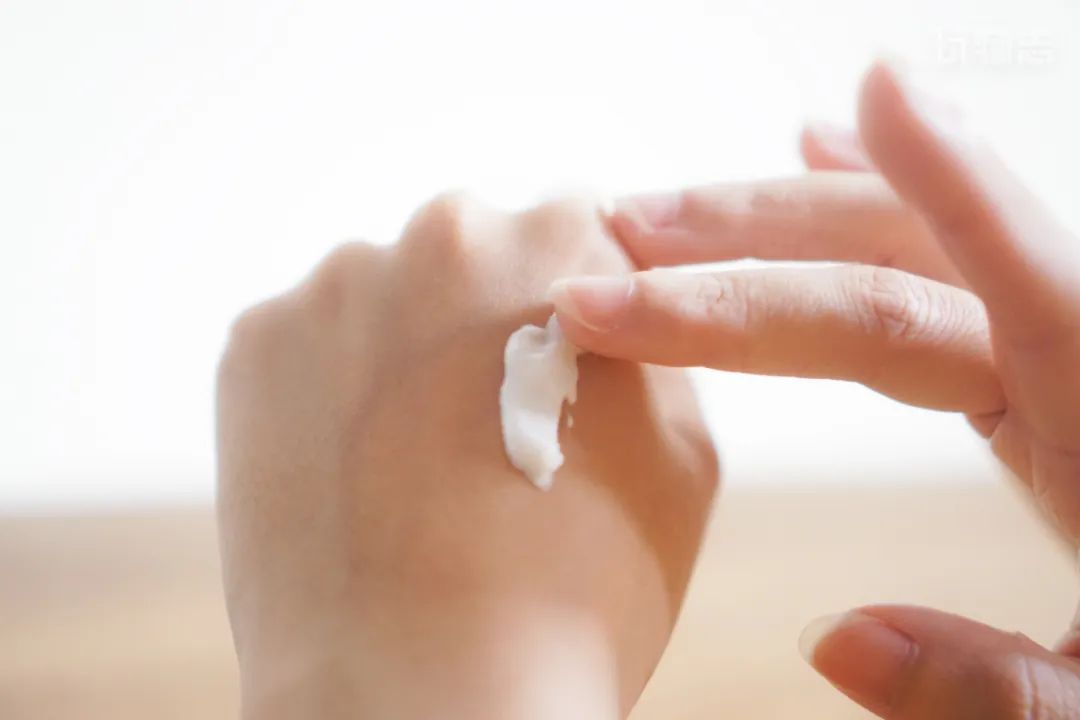 美白牙膏一刷就好,美白黄牙烟渍最好的牙膏