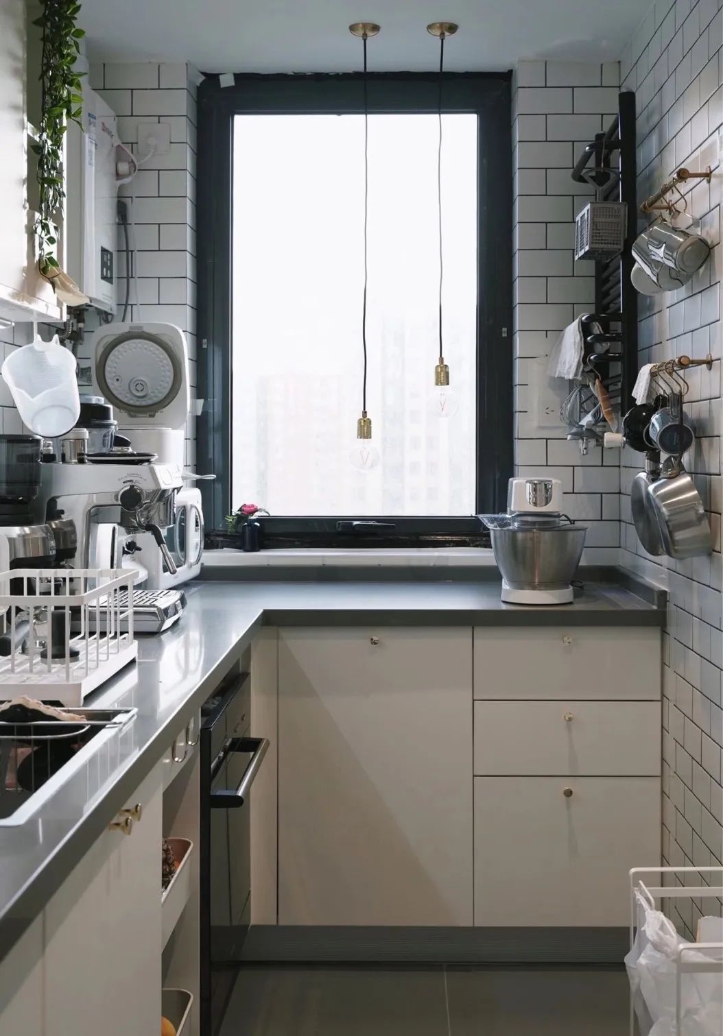 小家、乱家1秒变干净的方法被她找到了！都给老娘进柜