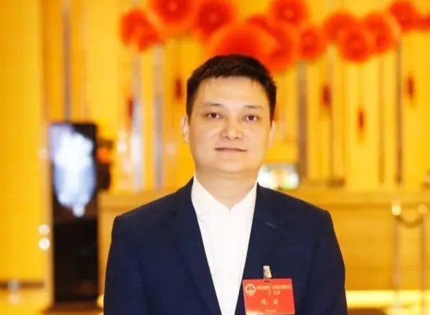 “云视察+云座谈”!9名代表委员与4800名网友在线见证重庆法院这场直播拍卖